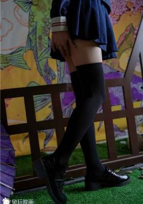 闪耀的她