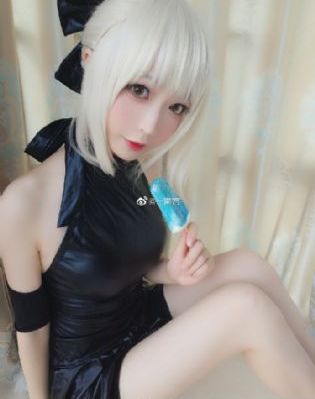 《年轻女教师3》电影